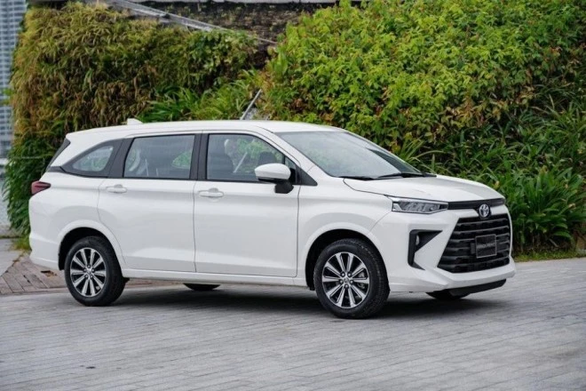 jual mobil kilometer tinggi