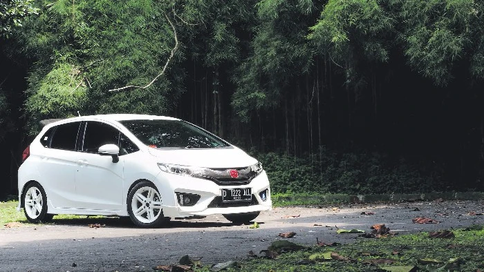 Jual Mobil tahun 2015