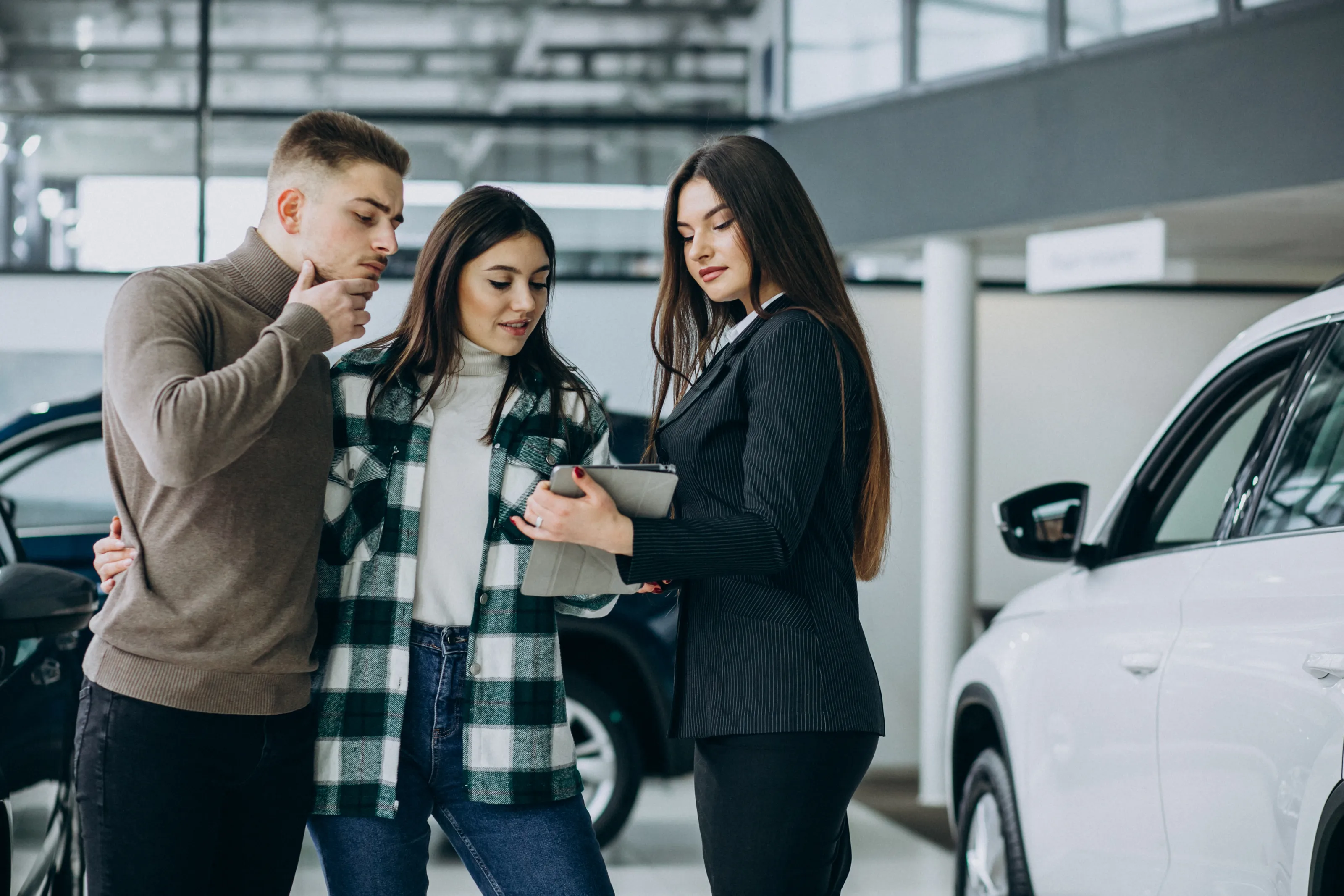 Tips Saat Memilih Tempat atau Platform untuk Kredit Mobil Bekas