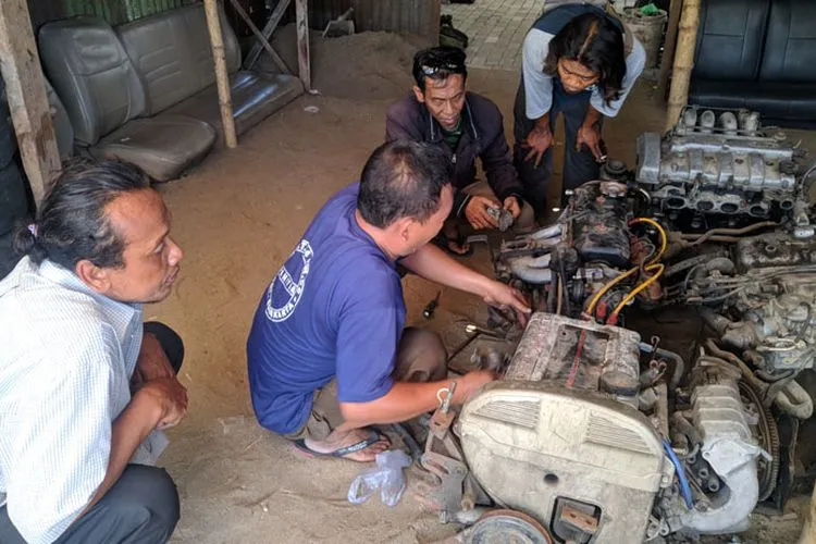 Jual Sparepart Mobil Jadul